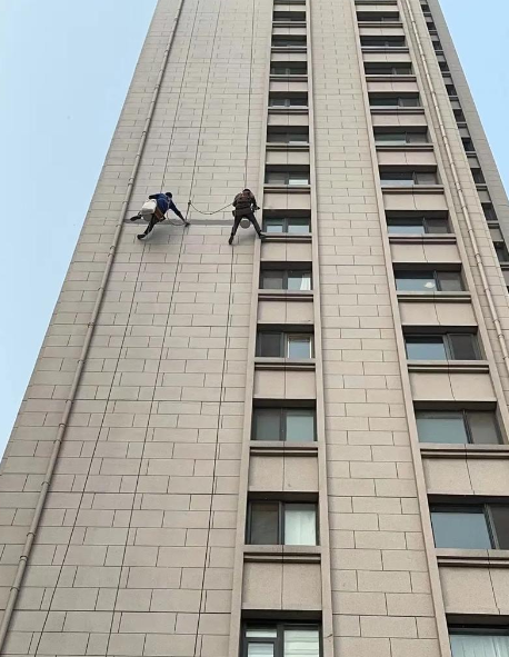 外墙瓷砖脱落如何维修